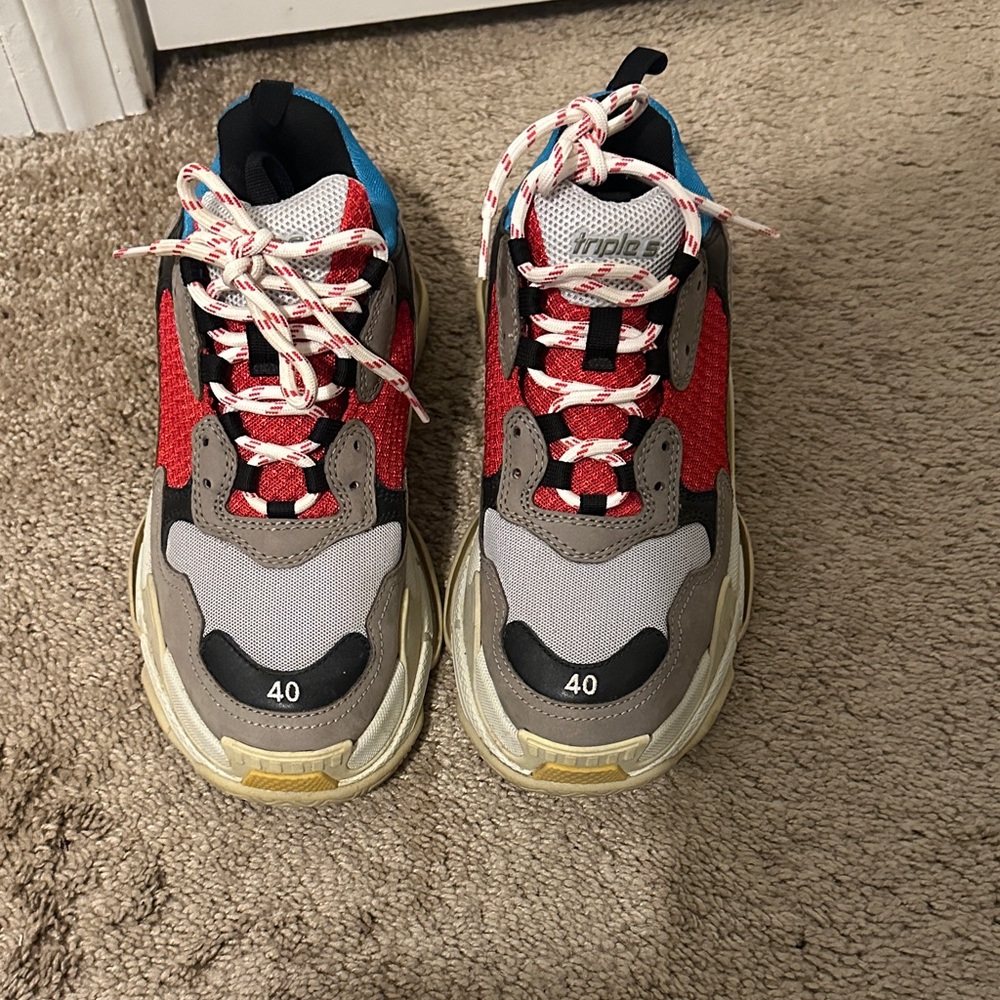 Balenciaga triple s